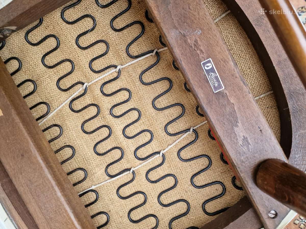 Vintažinės mid century riešutmedžio kėdės "Casala" - nuotraukos Nr. 36