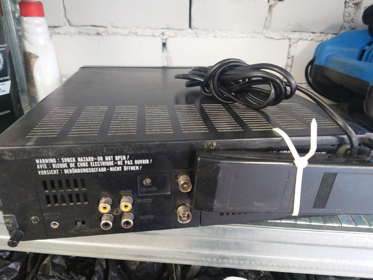 Vhs Akai magnetofonas su pulteliu - nuotraukos Nr. 2