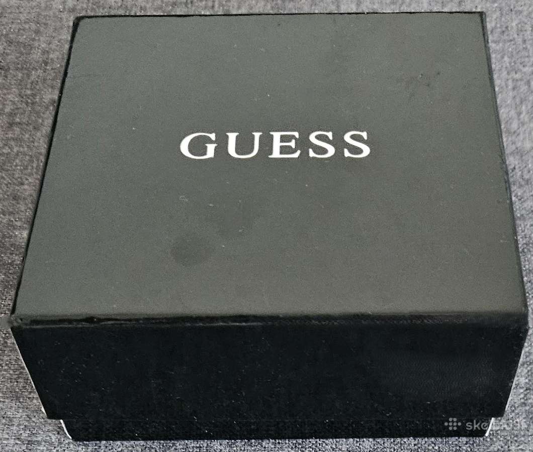 Guess dėžutė - nuotraukos Nr. 2