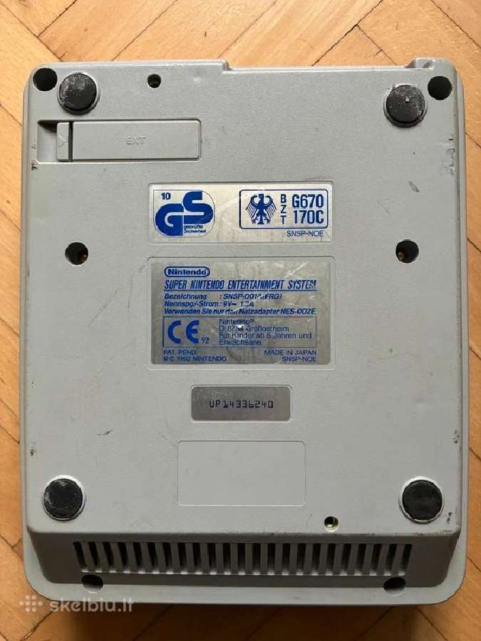 Nintendo Snes konsolė - nuotraukos Nr. 3