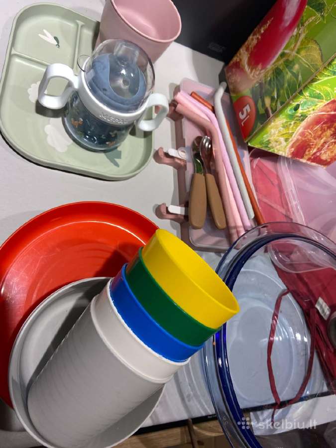 Dovanojama vaikiška kėdutė Ikea, žaislai, indai - nuotraukos Nr. 3