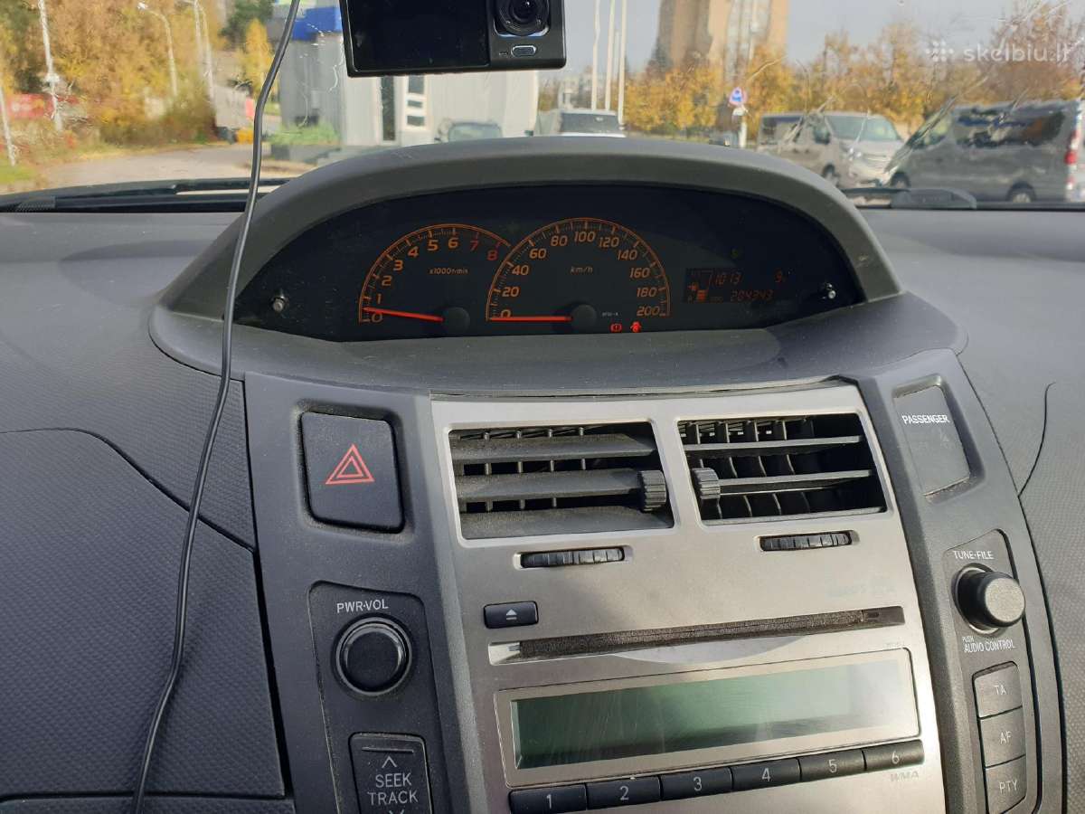 Parduodu automobilį Toyota Yaris - nuotraukos Nr. 7