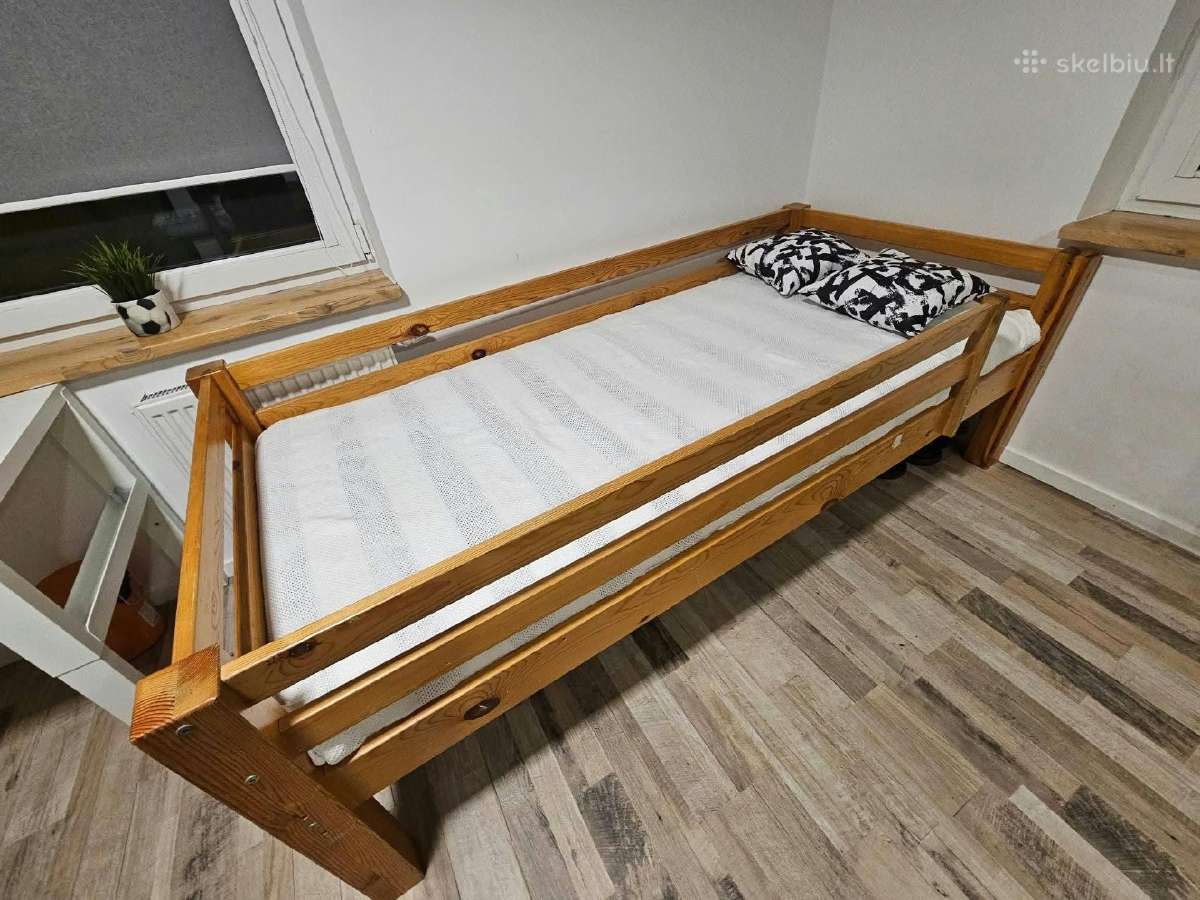 Vaikiška medinė lova su čiužiniu - nuotraukos Nr. 2