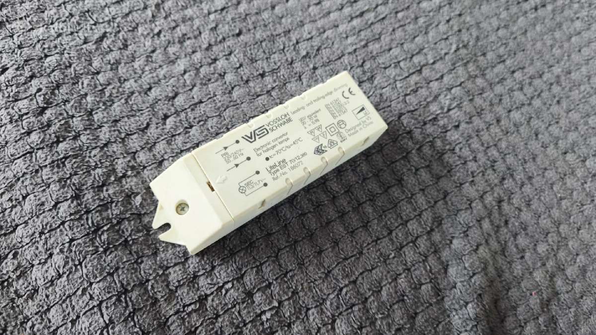 Įtampos tranformatorius 220v/12v - nuotraukos Nr. 2