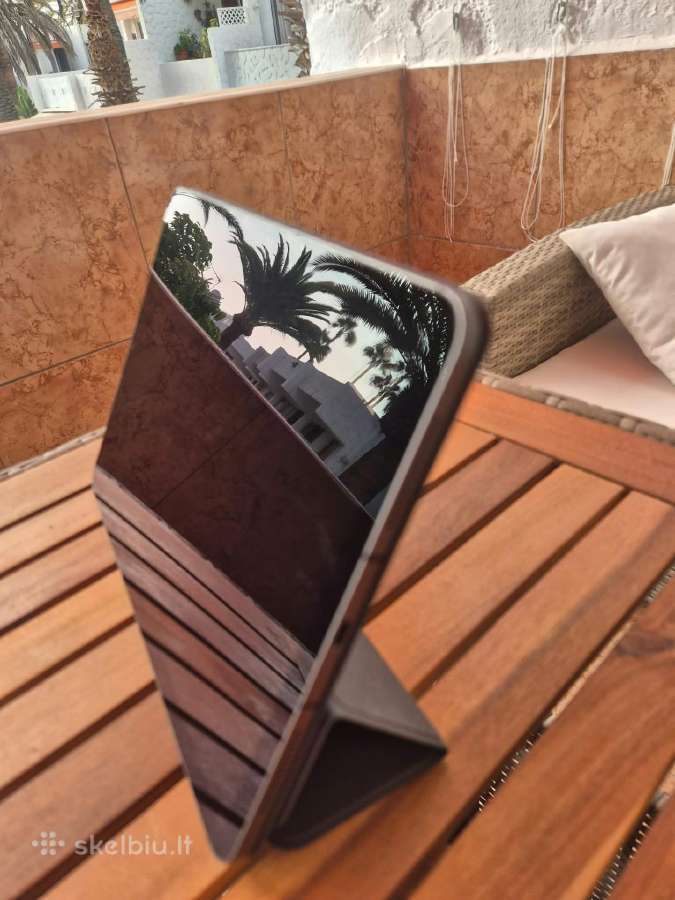 iPad Air 5th Gen 64gb Cellular M1 + dėklas - nuotraukos Nr. 3