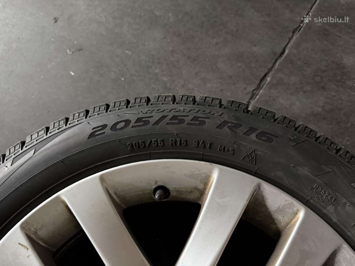Volvo ratlankiai su Pirelli padangomis 205/55 R16 - nuotraukos Nr. 4