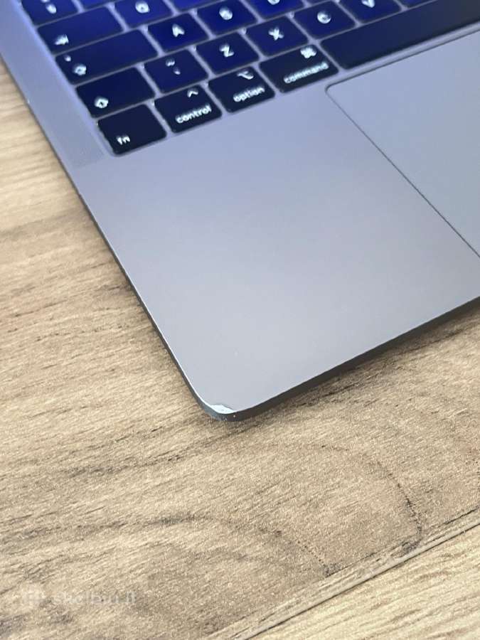 Apple MacBook Pro 13 (2018)/ 8 GB / 256 GB - nuotraukos Nr. 7