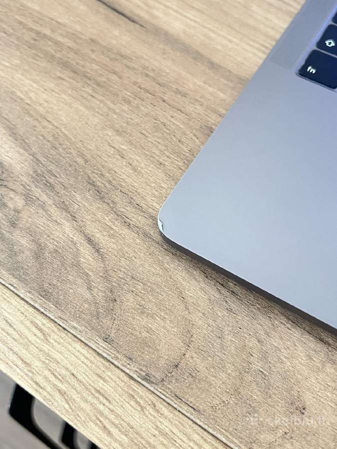 Apple MacBook Pro 13 (2018)/ 8 GB / 256 GB - nuotraukos Nr. 8