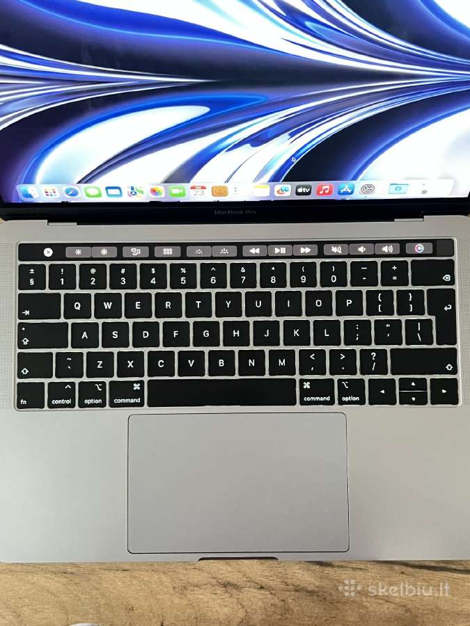 Apple MacBook Pro 13 (2018)/ 8 GB / 256 GB - nuotraukos Nr. 2