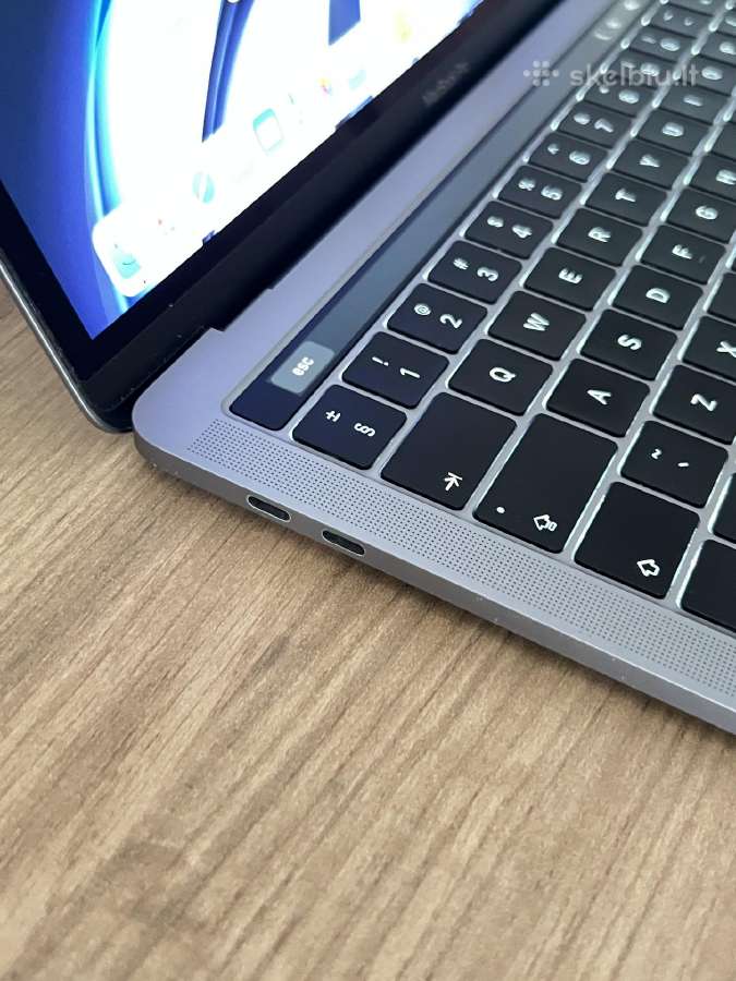 Apple MacBook Pro 13 (2018)/ 8 GB / 256 GB - nuotraukos Nr. 4
