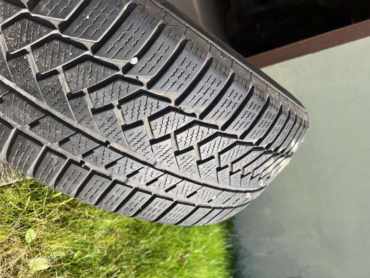 Padangos Continental 235/55 R18 - nuotraukos Nr. 2