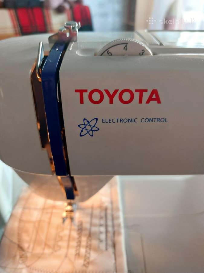 Siuvimo mašina Toyota - nuotraukos Nr. 2