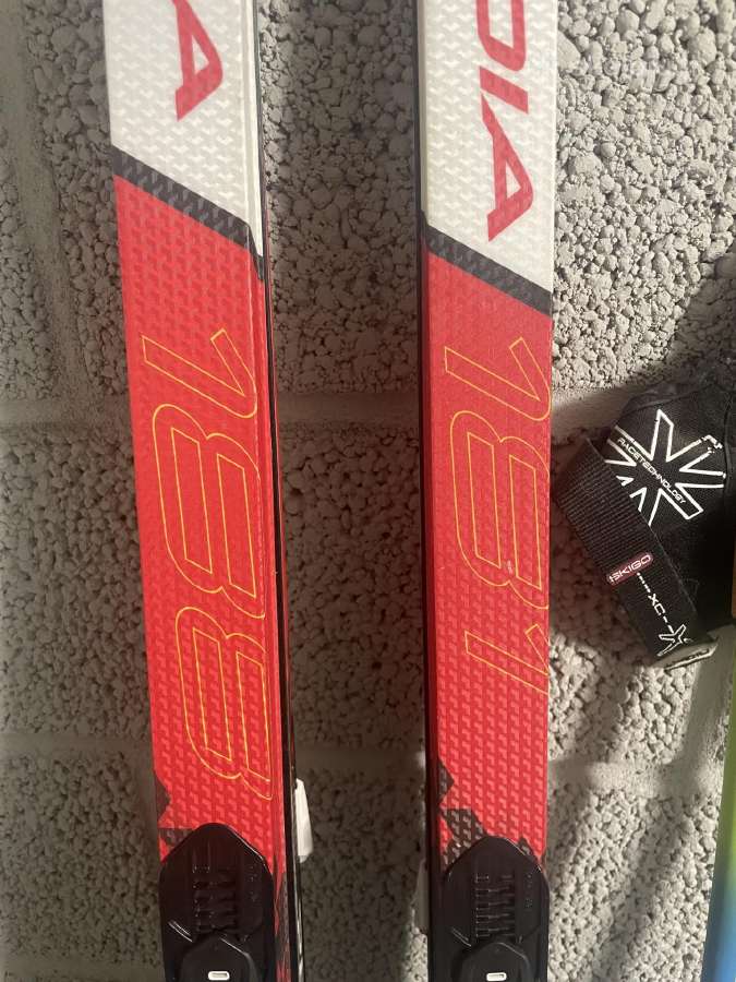 Peltonen Acadia Skating slidės + lazdos - nuotraukos Nr. 4