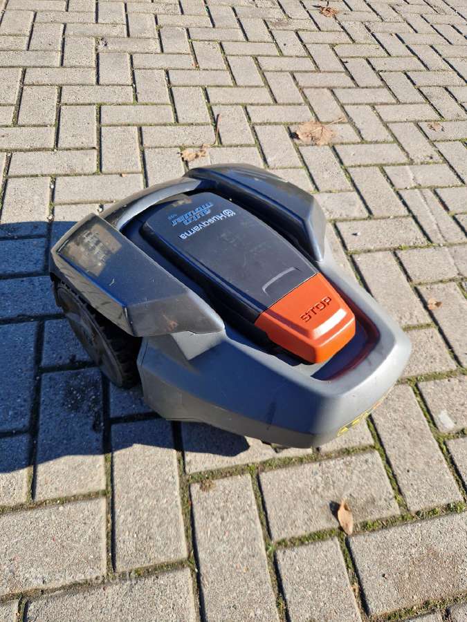 Vejos robotas Husqvarna 105 - nuotraukos Nr. 2