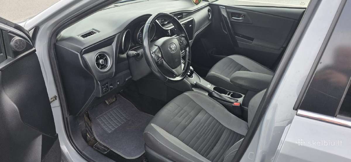 Toyota Auris 2018m, hibridas, hečbekas - nuotraukos Nr. 3