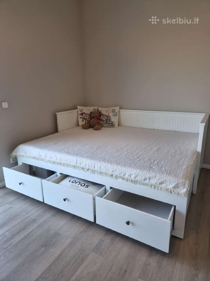 Parduodama puikios būklės dvigulė lova su čiužiniu - nuotraukos Nr. 2