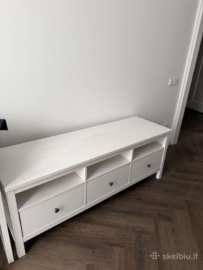 Parduodama medinė Ikea Hemnes TV spintelė - nuotraukos Nr. 2