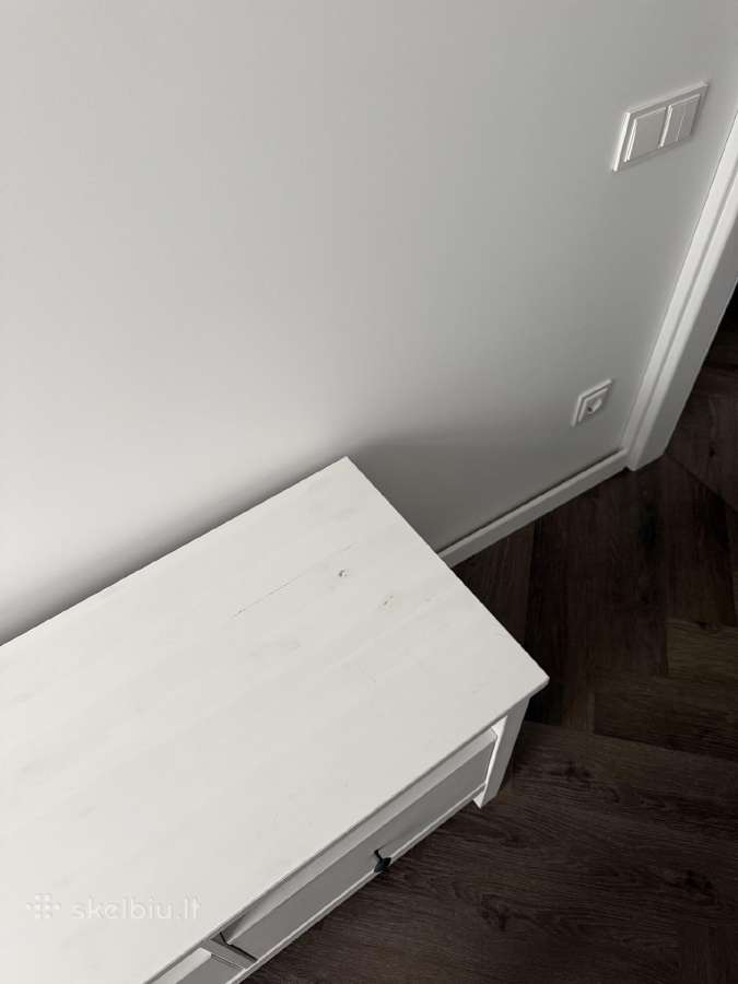 Parduodama medinė Ikea Hemnes TV spintelė - nuotraukos Nr. 3
