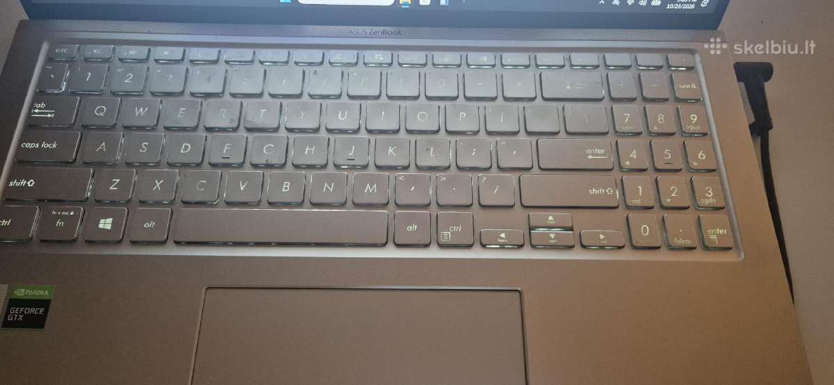 Asus zenbook - nuotraukos Nr. 2