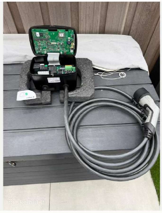 Elektromobilio įkrovimo stotelė Wallbox Commander - nuotraukos Nr. 3