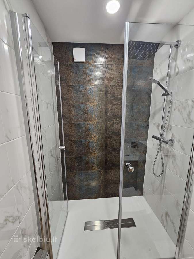 Parduodamas 2k. renovuotas butas centre - nuotraukos Nr. 12