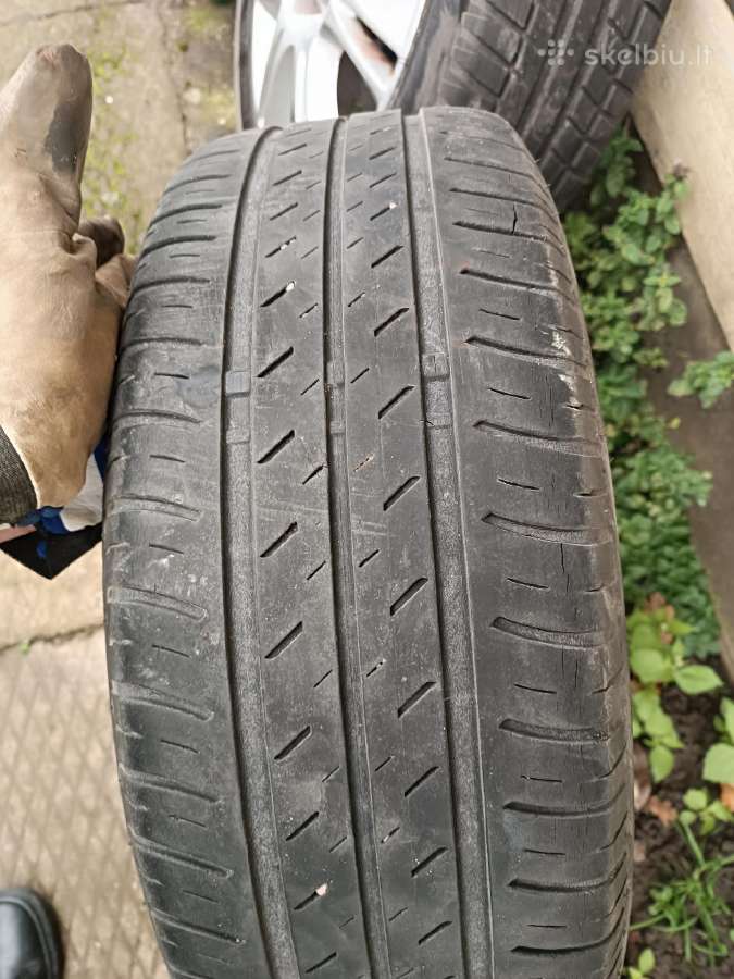 Opel Corsa ratlankiai su padangomis - nuotraukos Nr. 8