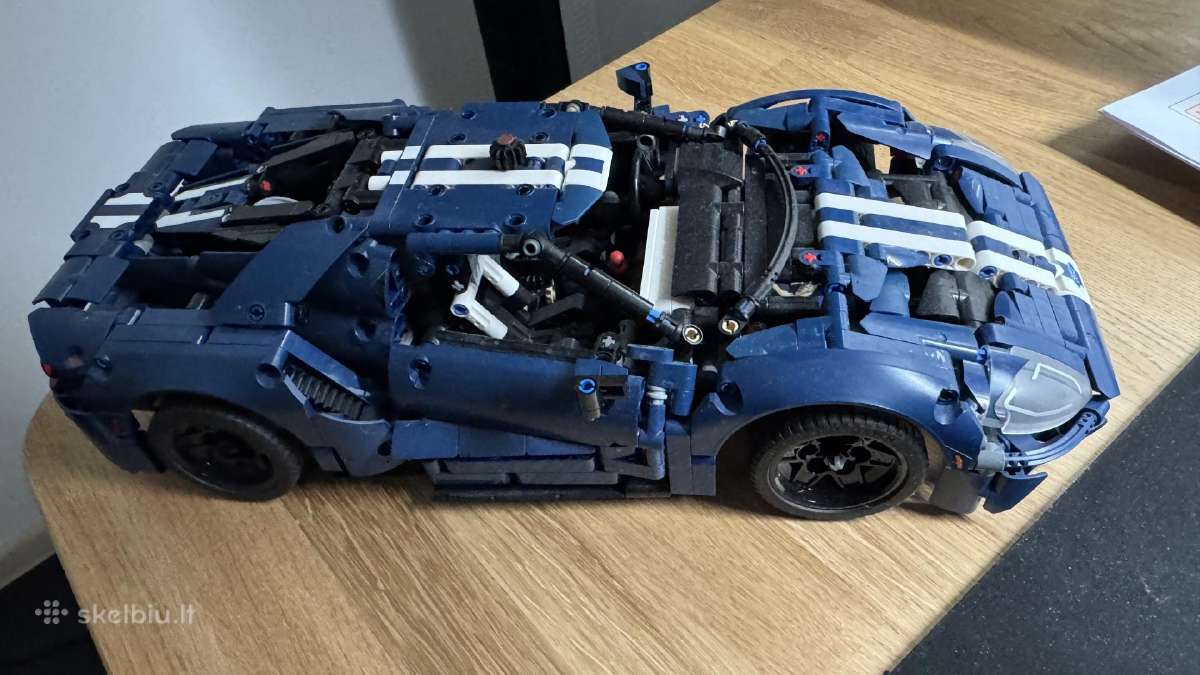 Lego Technic 2022 Ford GT 42154 - nuotraukos Nr. 2