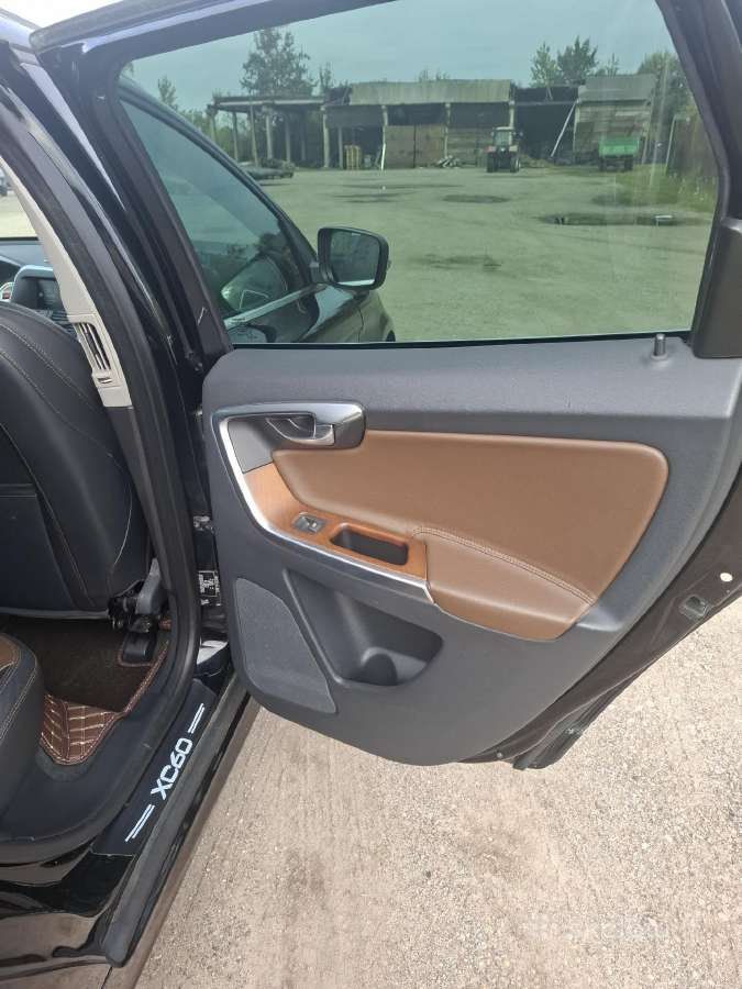 Volvo XC60 - nuotraukos Nr. 5