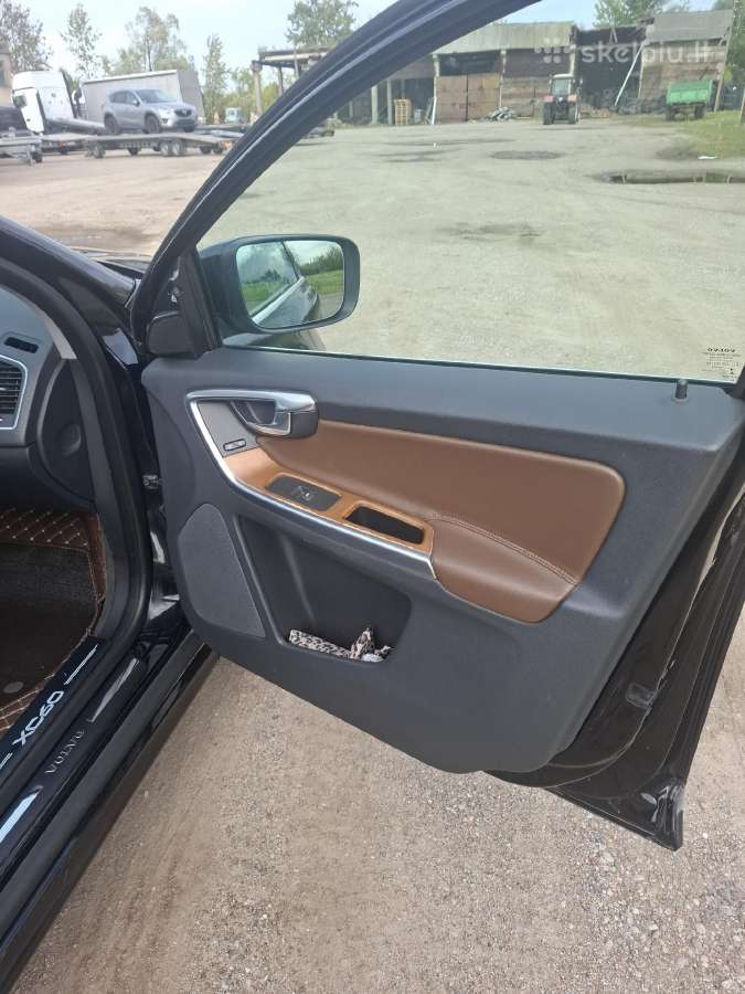 Volvo XC60 - nuotraukos Nr. 10