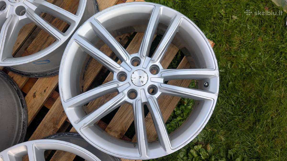 Tesla - nuotraukos Nr. 4