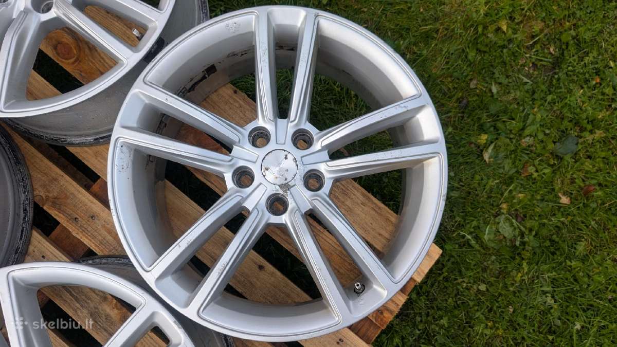 Tesla - nuotraukos Nr. 5