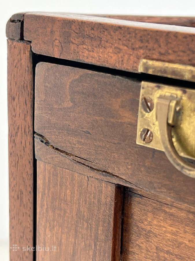 Riešutmedžio senovinė prekybinė vitrina - nuotraukos Nr. 15