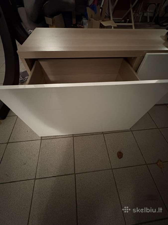 TV staliukas pastatomas ant zemes - nuotraukos Nr. 3