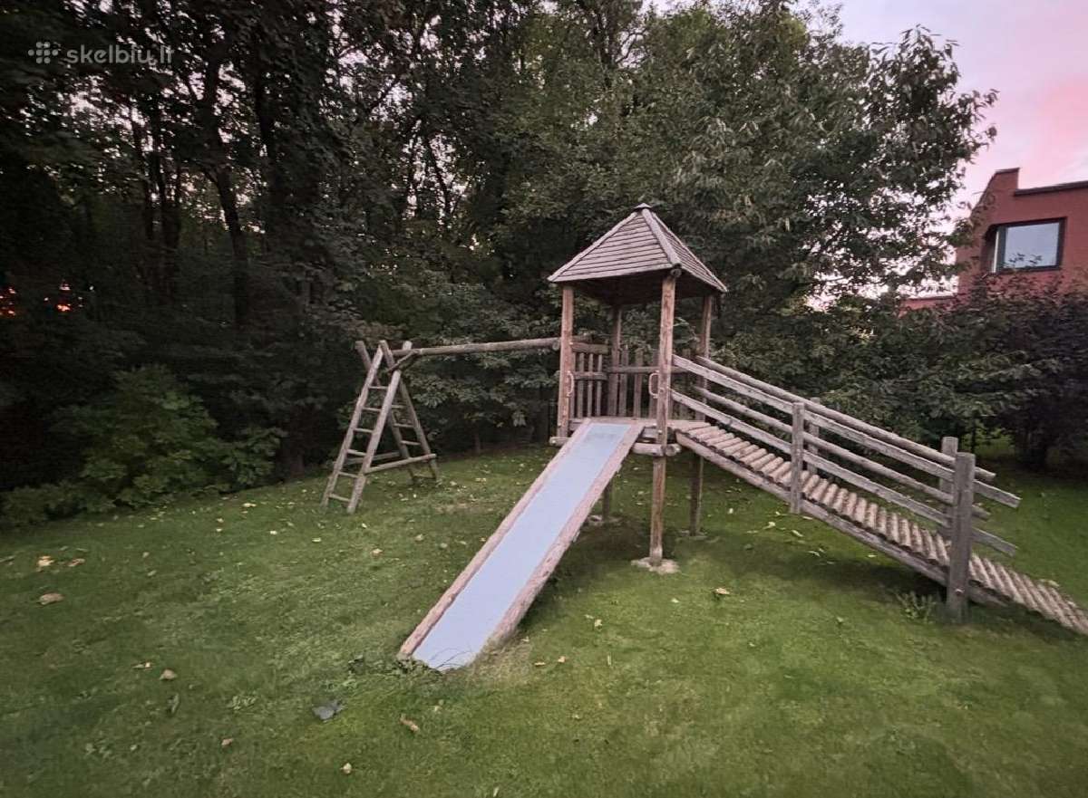 Vaikų žaidimų aikštelė - nuotraukos Nr. 2