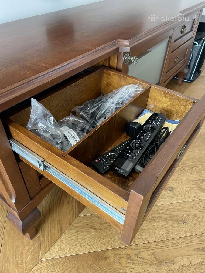 Spintelė TV ir indauja - nuotraukos Nr. 11