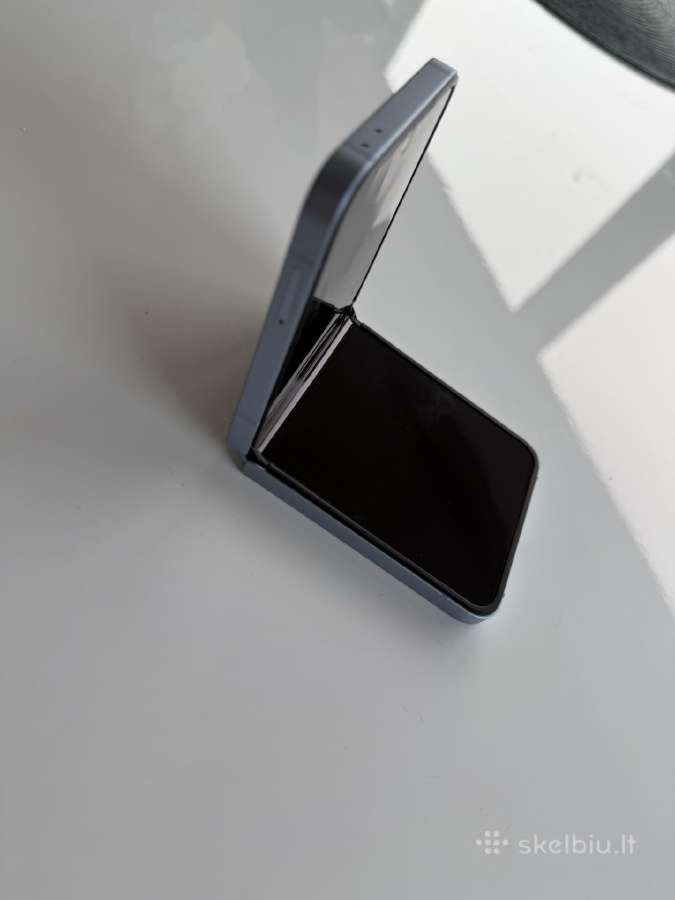 Samsung galaxy Flip7 - nuotraukos Nr. 3