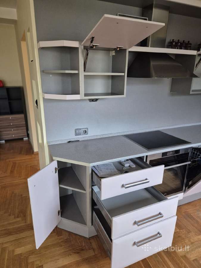 Virtuvės baldų komplektas su buitine technika - nuotraukos Nr. 5