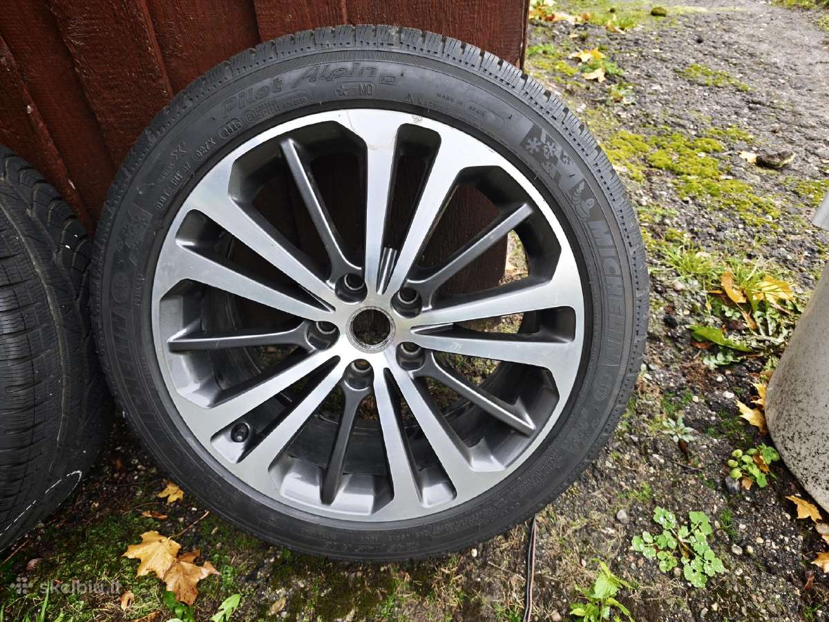 Apynaujės žieminės padangos Michelin 245/45 r18 - nuotraukos Nr. 4