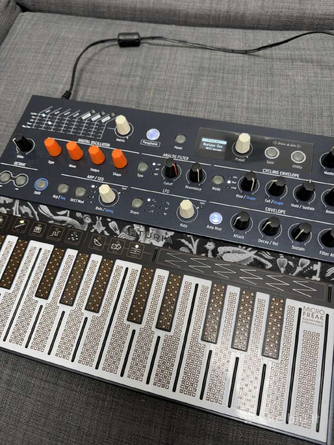 Arturia Microfreak – idealios būklės sintezatorius - nuotraukos Nr. 3