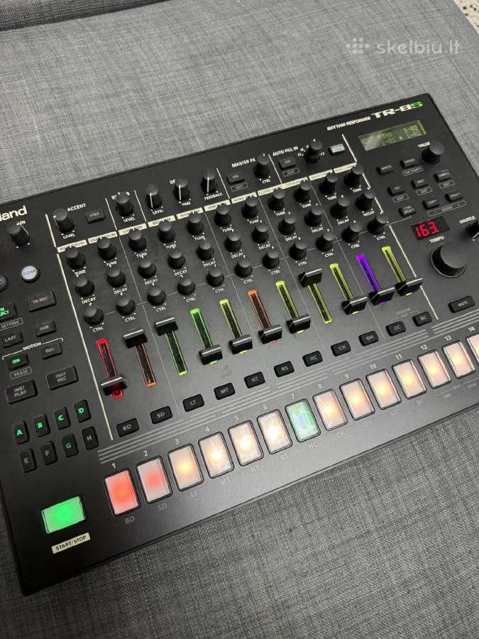 Roland Tr-8s – ritmo mašina - nuotraukos Nr. 4