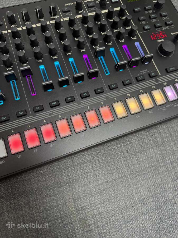 Roland Tr-8s – ritmo mašina - nuotraukos Nr. 7