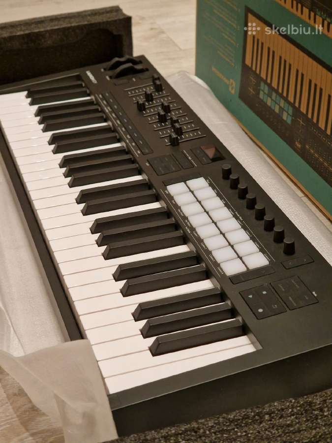 Novation Launchkey 49 midi keyboard - nuotraukos Nr. 2