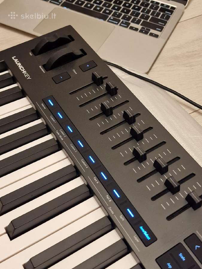 Novation Launchkey 49 midi keyboard - nuotraukos Nr. 7
