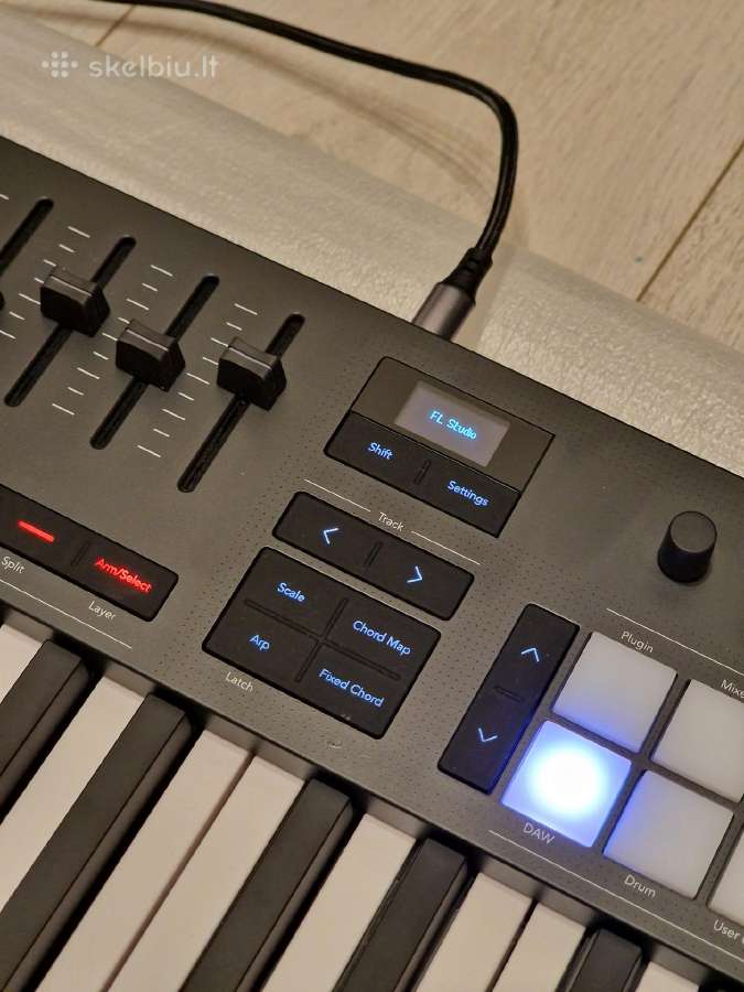 Novation Launchkey 49 midi keyboard - nuotraukos Nr. 8
