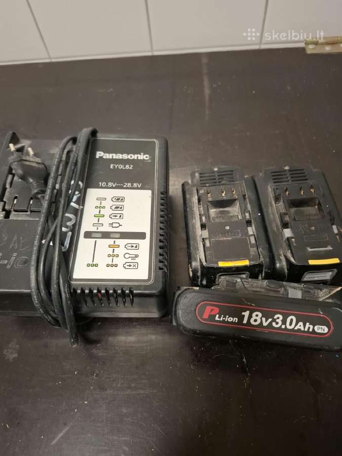 Panasonic baterijos ir pakrovėjas - nuotraukos Nr. 2