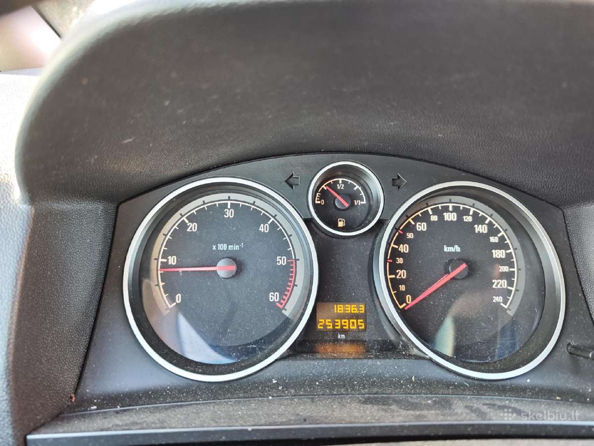 Opel Zafira - nuotraukos Nr. 6