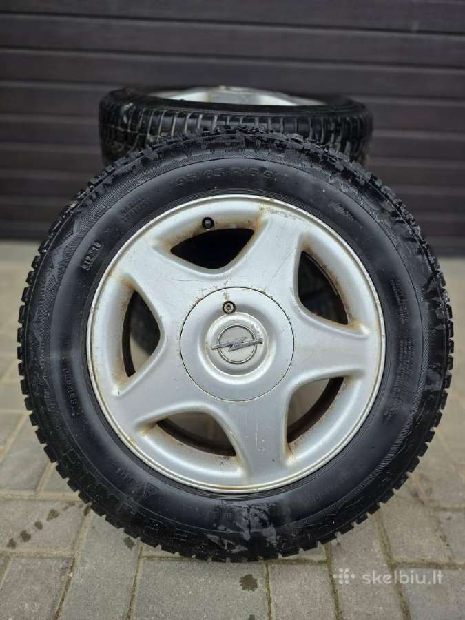 Opel Astra žieminės padangos - nuotraukos Nr. 7