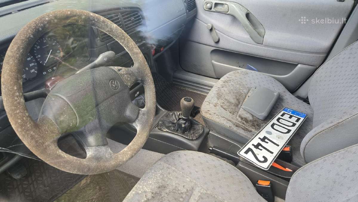 3 automobiliai dalimis - nuotraukos Nr. 6
