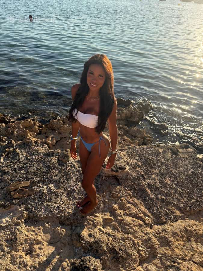 Hot Latina - nuotraukos Nr. 3