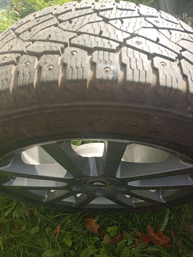 Naujos 4 dygliuotos padangos Nokian 225/55r17c - nuotraukos Nr. 4